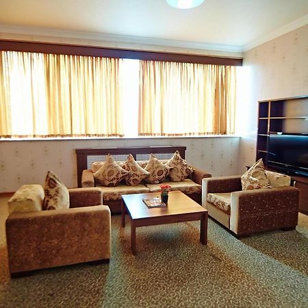Grand Nakhchivan Hotel Экстерьер фото