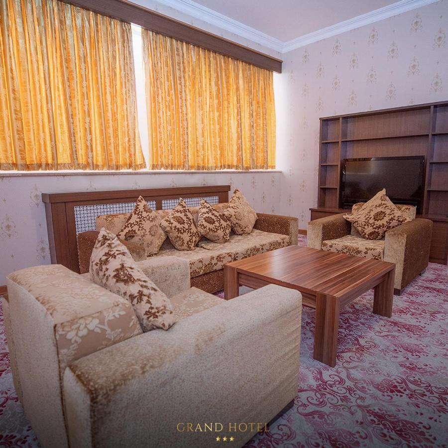 Grand Nakhchivan Hotel Экстерьер фото