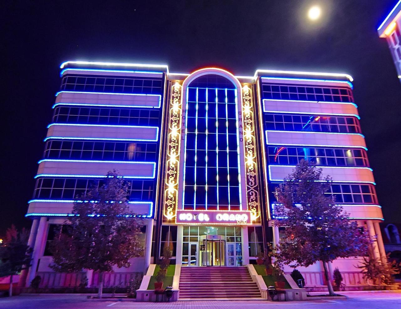 Grand Nakhchivan Hotel Экстерьер фото